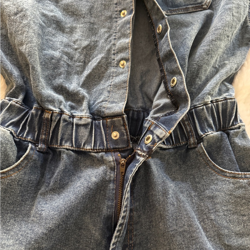🆕 Denim Button-Up Romper - Picture 6 of 8